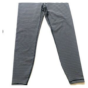 Gap fit striped leggings 7/8
